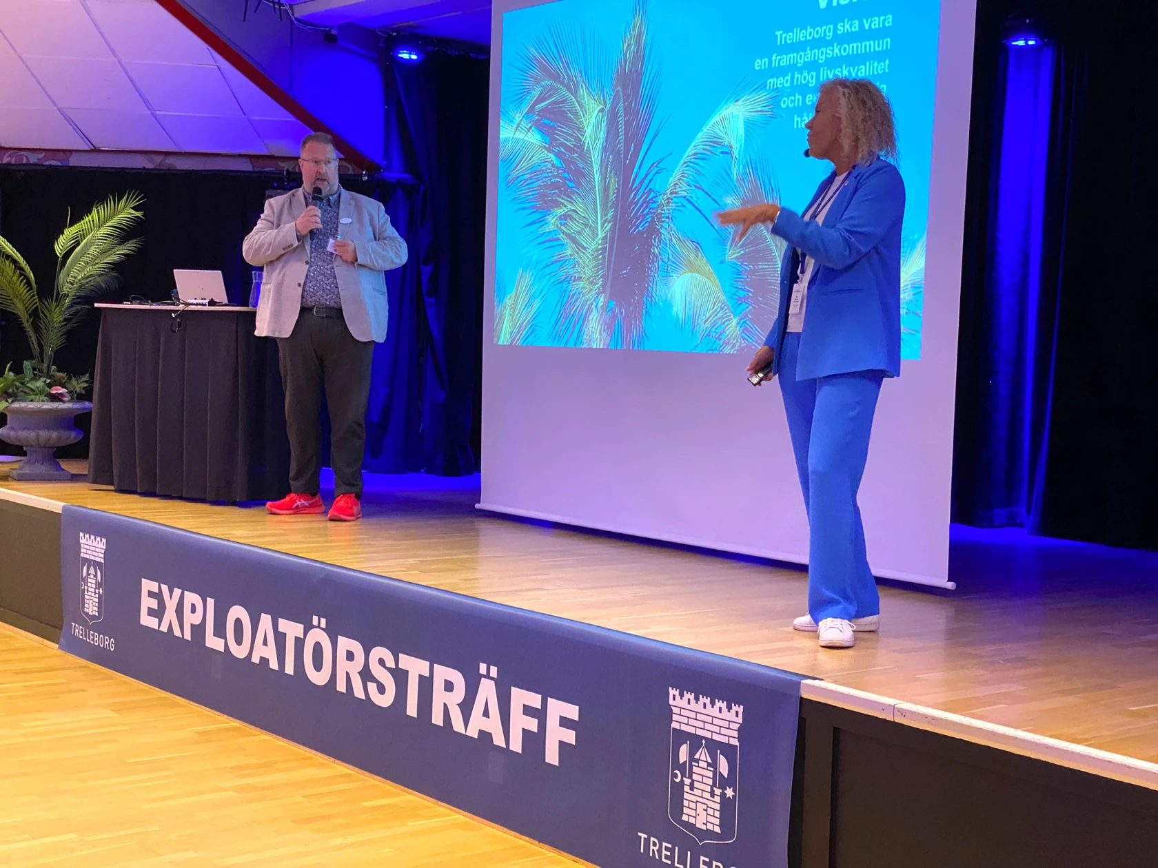 Kommunstyrelsens ordförande Ann Kajson Carlqvist och oppositionsrådet Lennart Höckert hälsade inbjudna representanter från byggföretag och exploatörer välkomna till 2023 års Exploatörsträff Trelleborg.